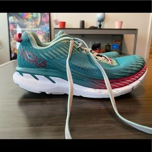 HOKA Women's Clifton 5